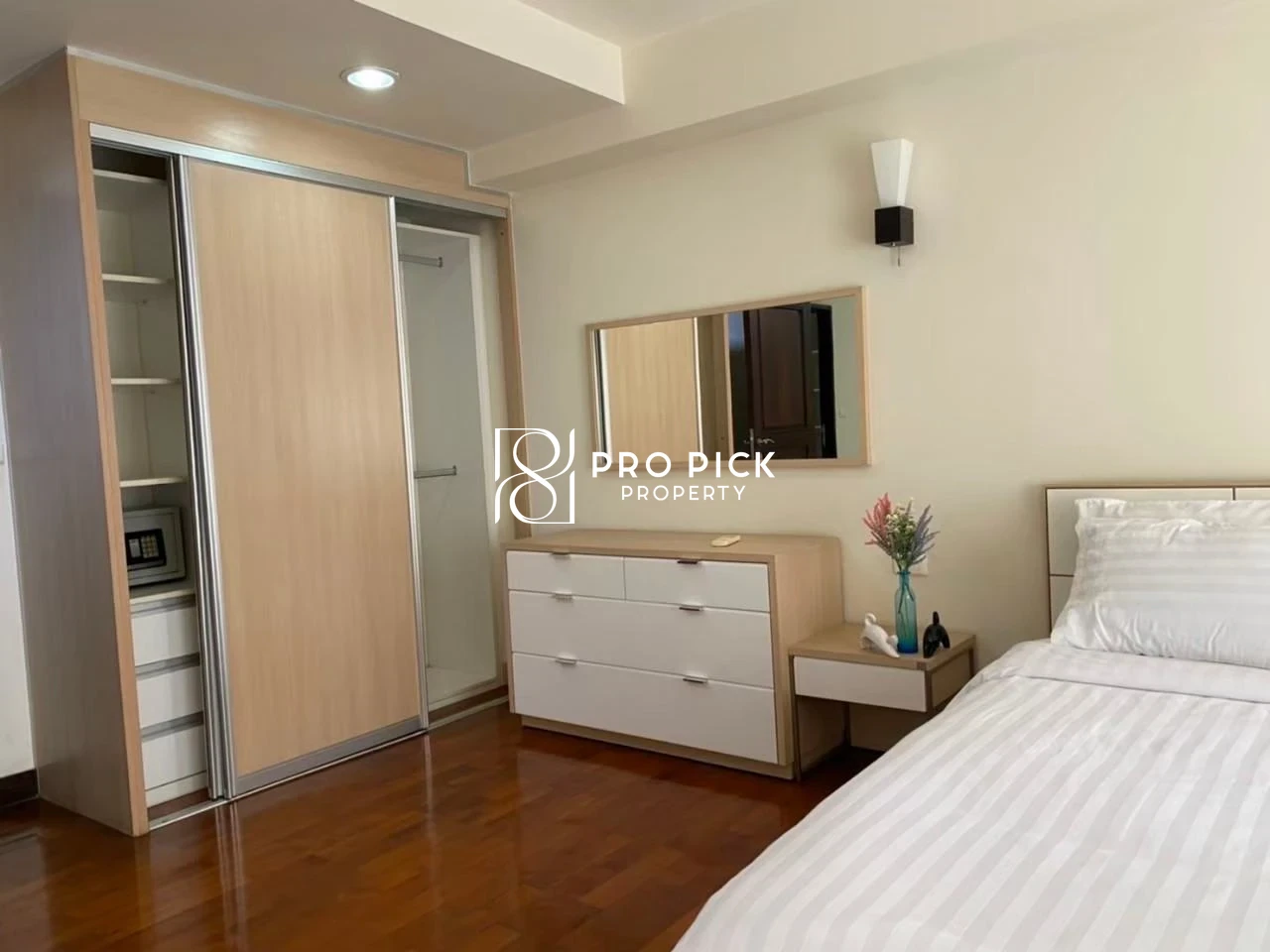 For Rent Condo Baan Sukhumvit 14 1 Bed 1 Bath BTS Asoke Sukhumvit Khlong Toei Bangkok PP-00745 photo 3