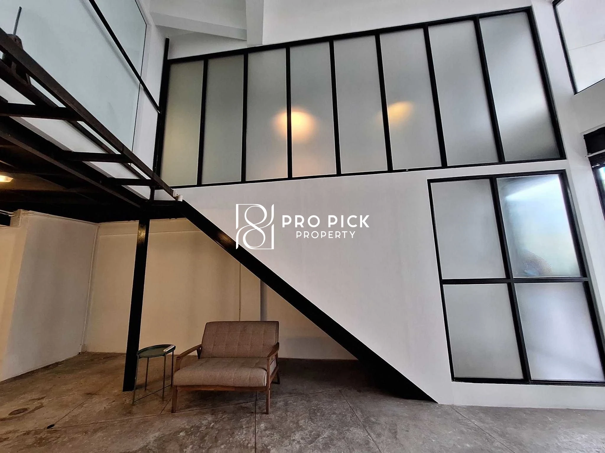 For Rent Office Retail space 53 sq.m. BTS Phra Khanong Sukhumvit Khlong Toei Bangkok PP-00752 photo 3