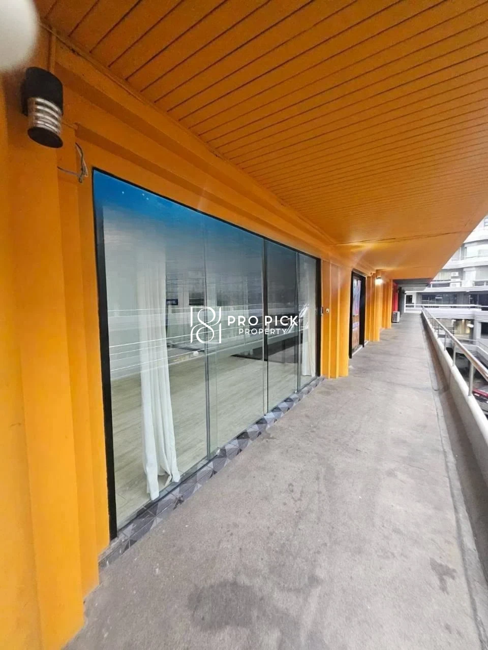 For Rent Retail Space 3-story BTS Ekkamai Sukhumvit Watthana Bangkok PP-00757 photo 2