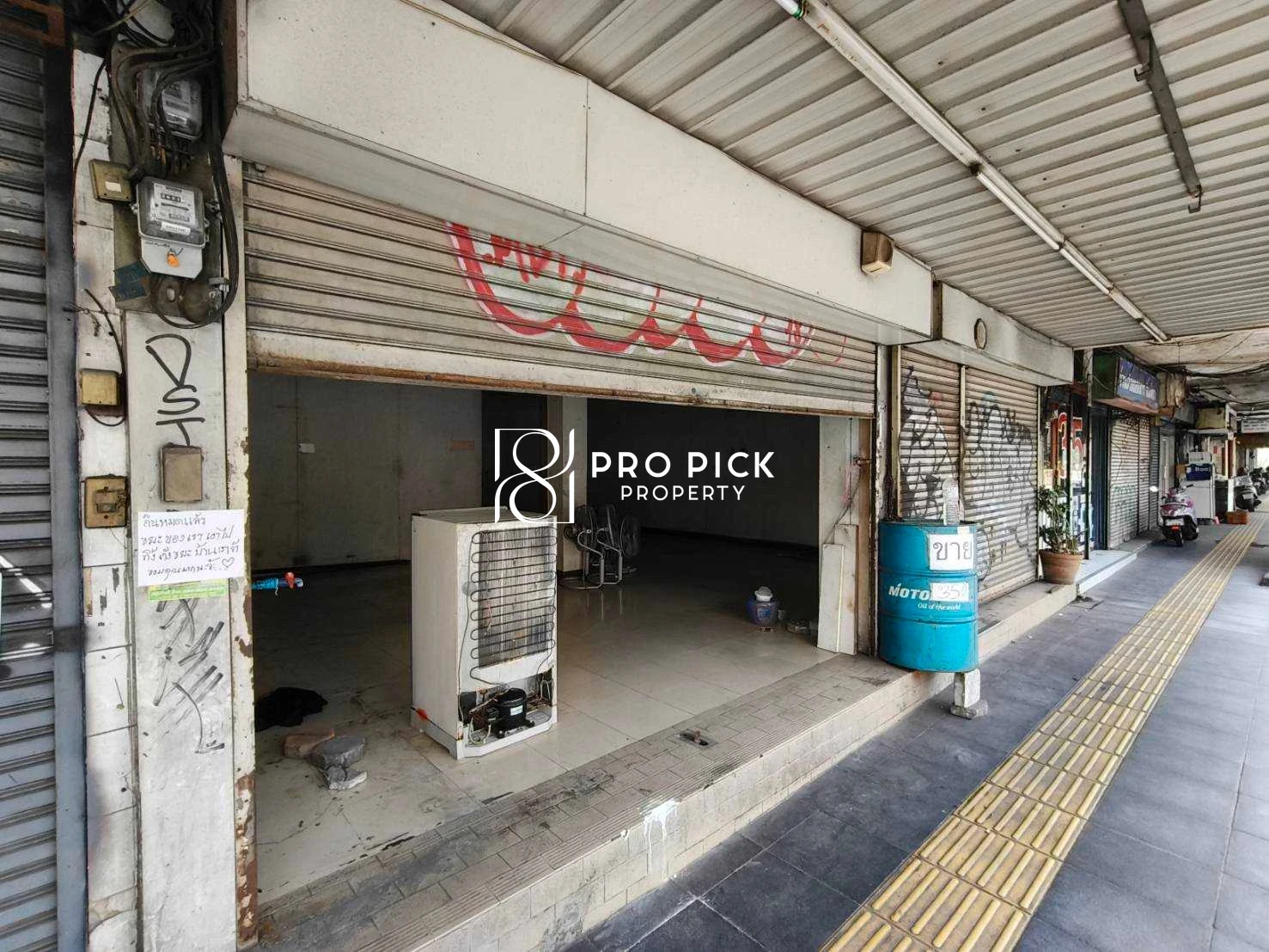 For Rent Shophouse 2 storey BTS Phra Khanong Sukhumvit Rama 4 Khlong Toei Bangkok PP-00764 photo 2
