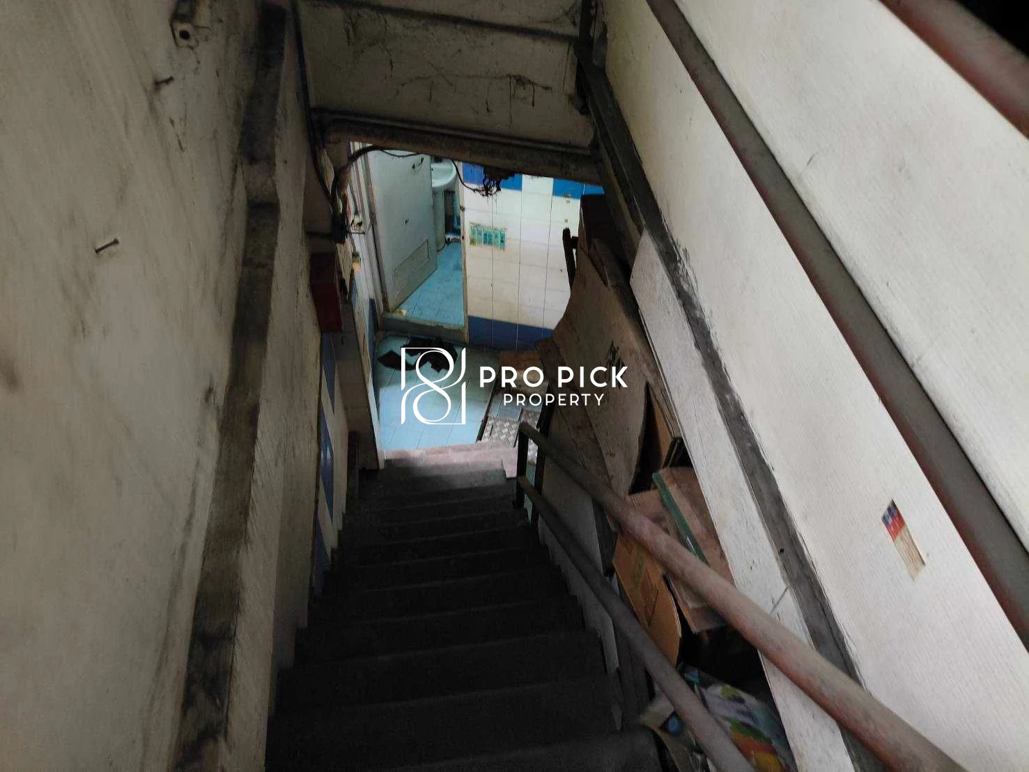 For Rent Shophouse 2 storey BTS Phra Khanong Sukhumvit Rama 4 Khlong Toei Bangkok PP-00764 more photos
