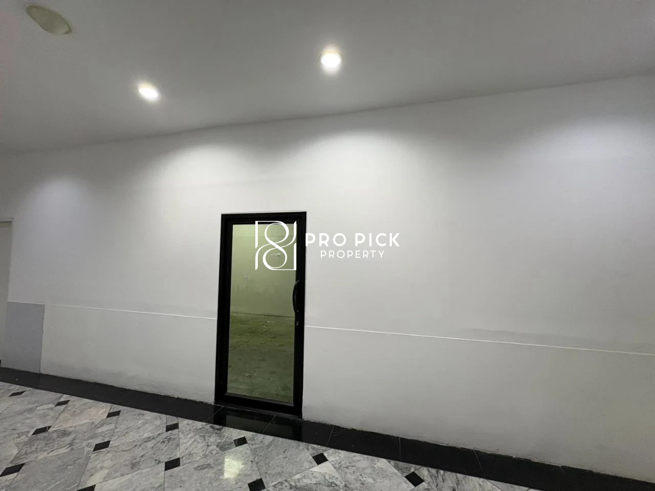 For Rent Retail Space 31 sq.m. BTS Chidlom Sukhumvit Pathumwan Bangkok PP-00765 photo 2