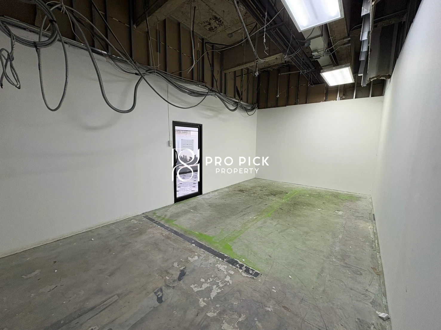 For Rent Retail Space 31 sq.m. BTS Chidlom Sukhumvit Pathumwan Bangkok PP-00765 photo 4