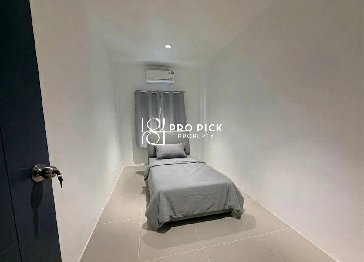 For Rent Townhouse 3 Bed 2 Bath Sukhumvit Phra Khanong Bangkok PP-00770 more photos