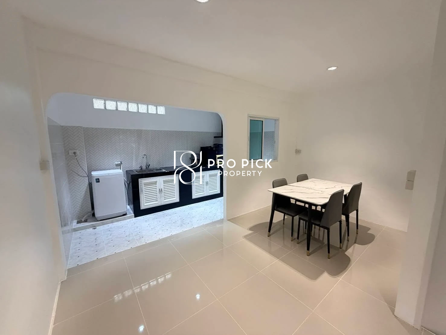 For Rent Townhouse 3 Bed 2 Bath Sukhumvit Phra Khanong Bangkok PP-00770 photo 3