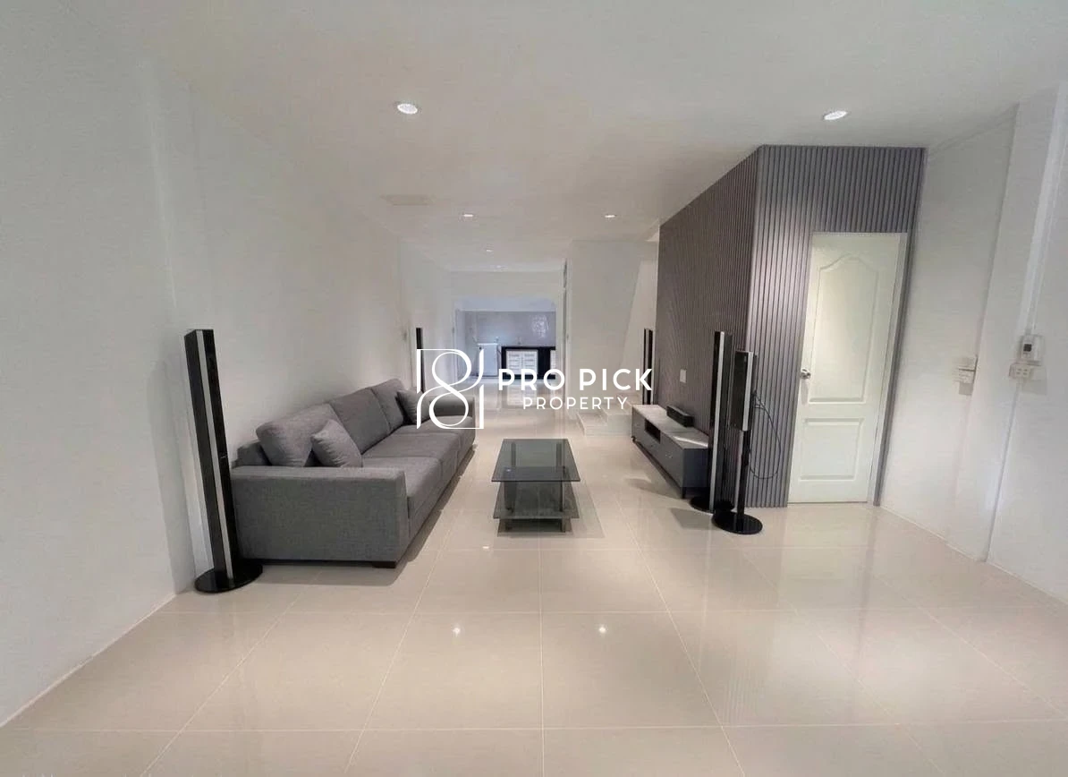 For Rent Townhouse 3 Bed 2 Bath Sukhumvit Phra Khanong Bangkok PP-00770 photo 2