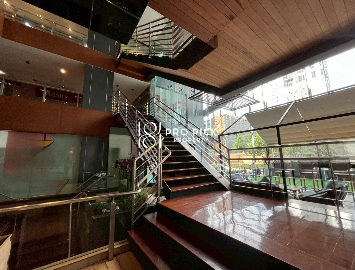 For Rent Retail Space 197 sq.m. BTS Ekkamai Sukhumvit