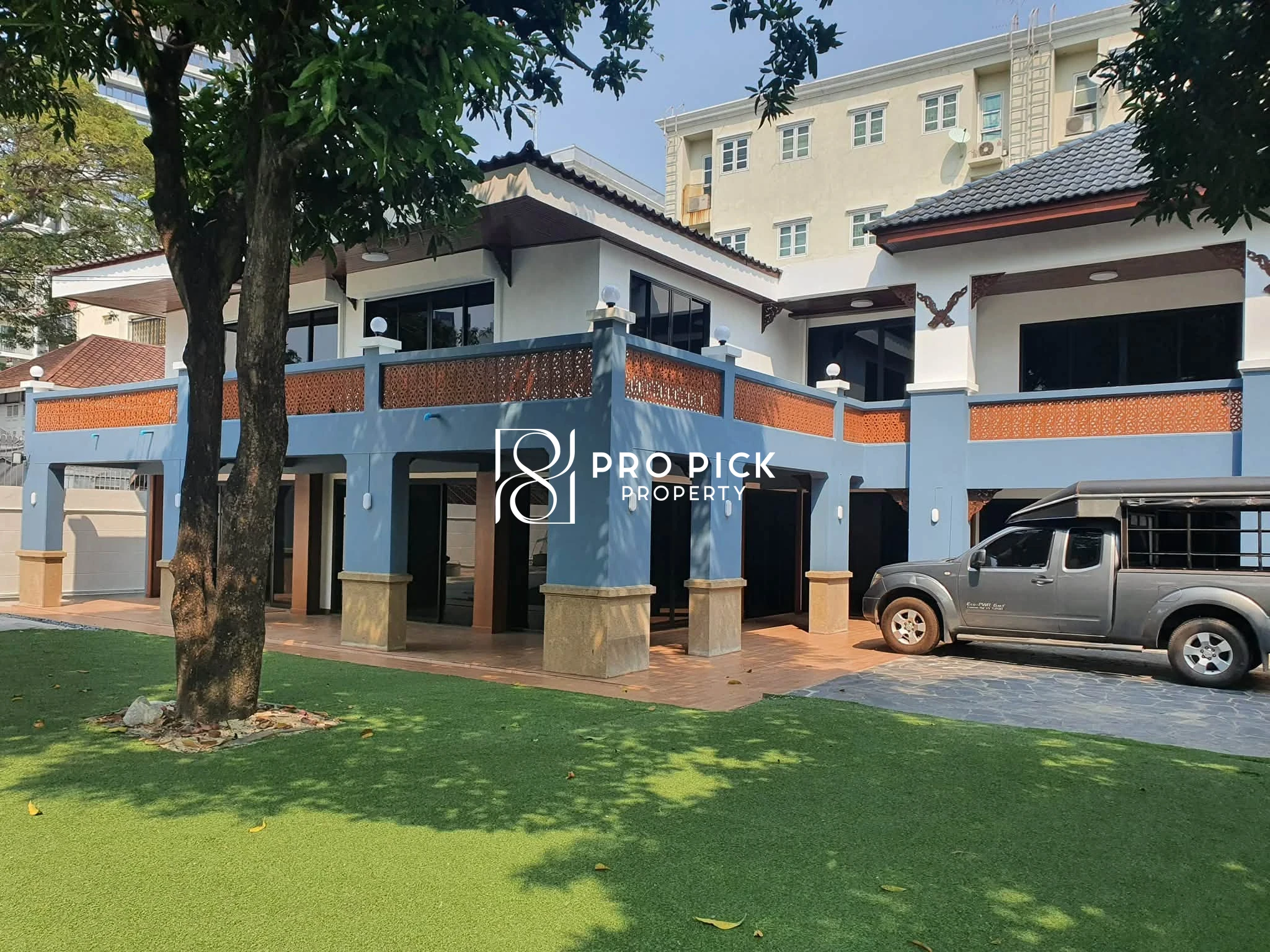 For Rent Detached House 200 Sq.w. MRT Lumphini Sathon Bangkok