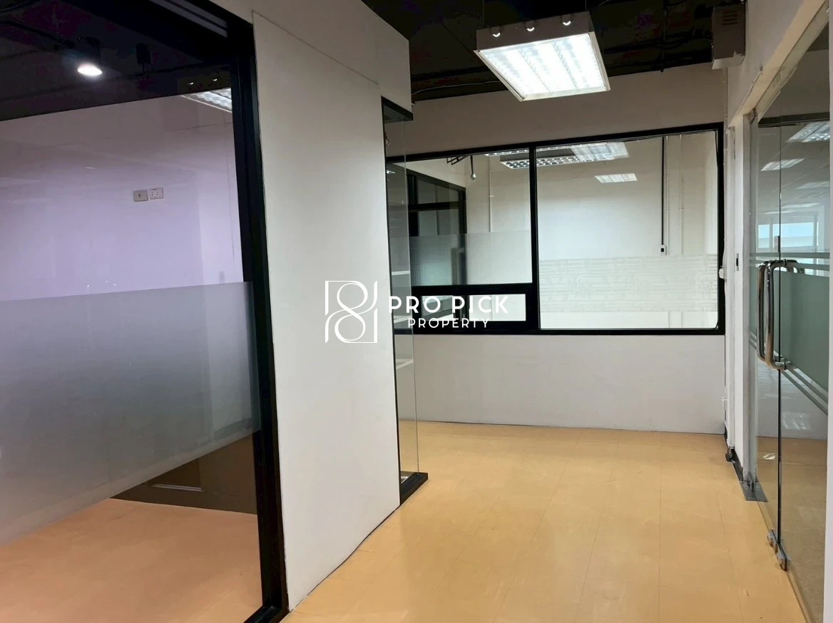 For Rent Office Space 90 sq.m. BTS Ekkamai Sukhumvit Watthana Bangkok PP-00779 photo 2