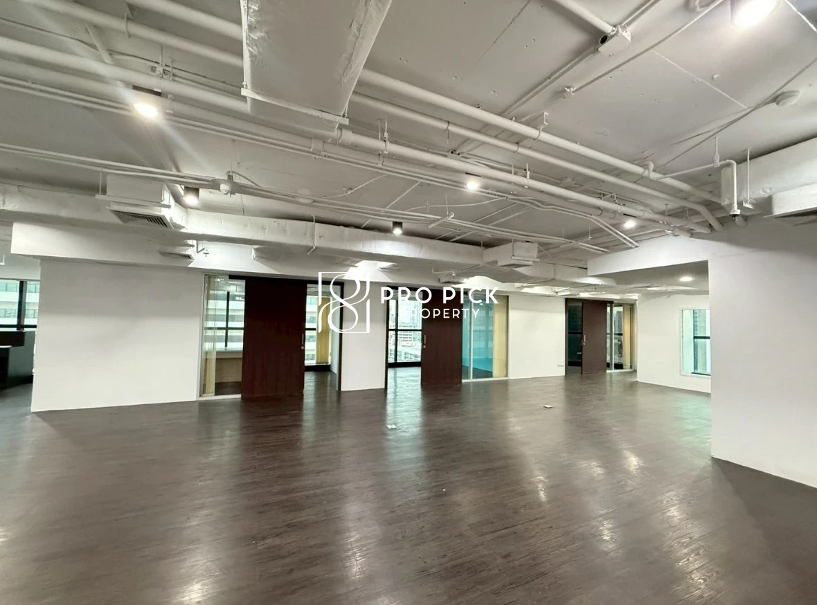 For Rent Office Space 220 sq.m. BTS Ekkamai Sukhumvit