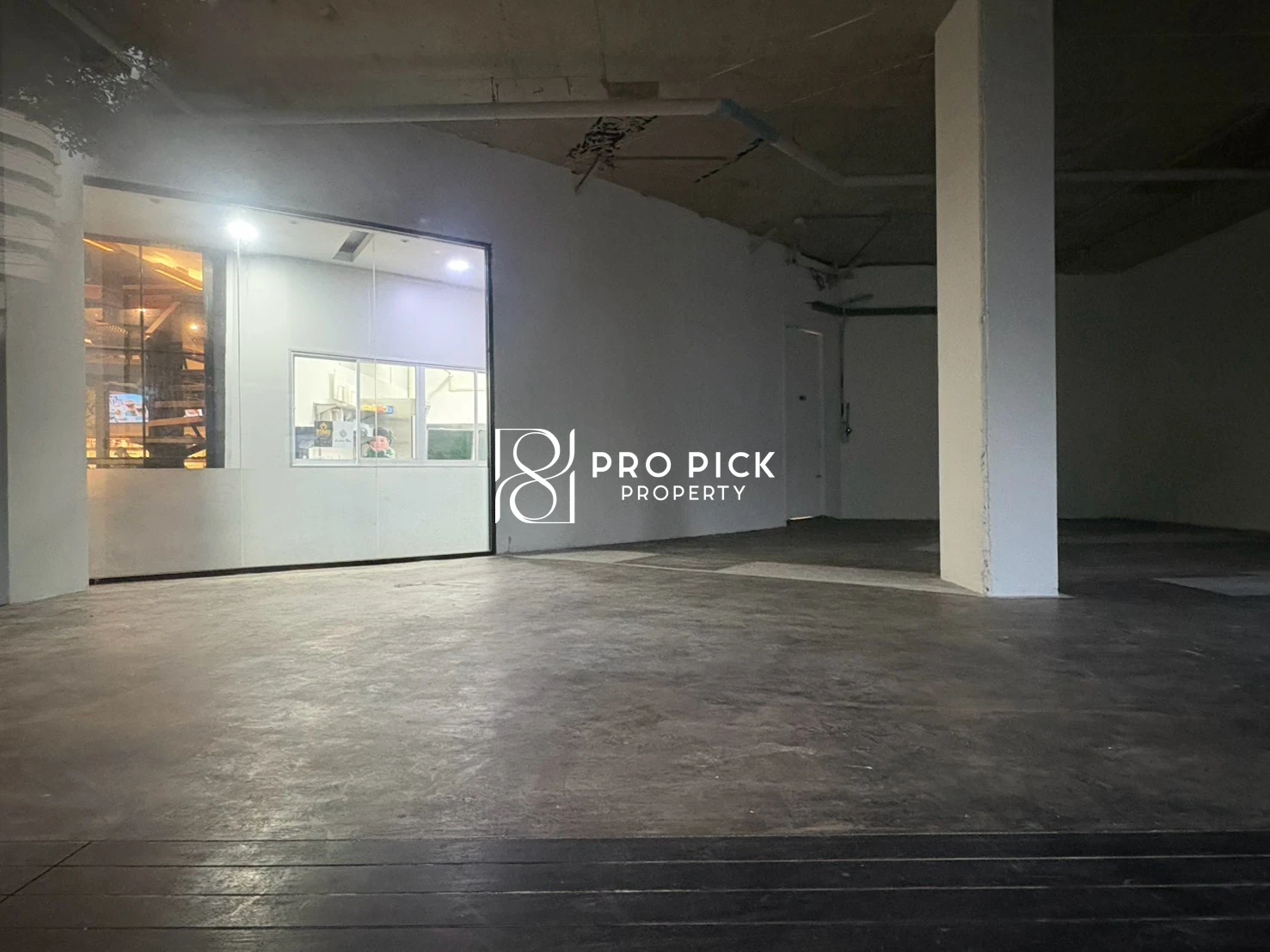 For Rent Retail Space 114 sq.m. BTS Asok Phromphong Sukhumvit Khlong Toei Bangkok PP-00782 photo 4