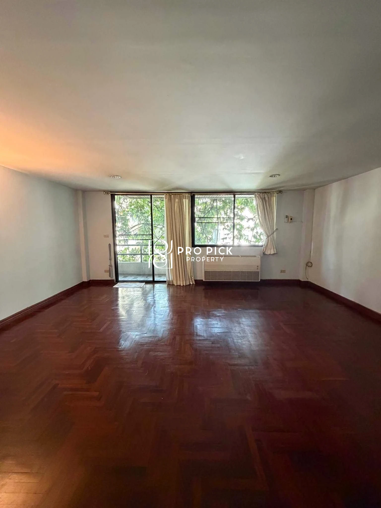 For Rent Townhouse Home Office 4-storey BTS Thong Lor