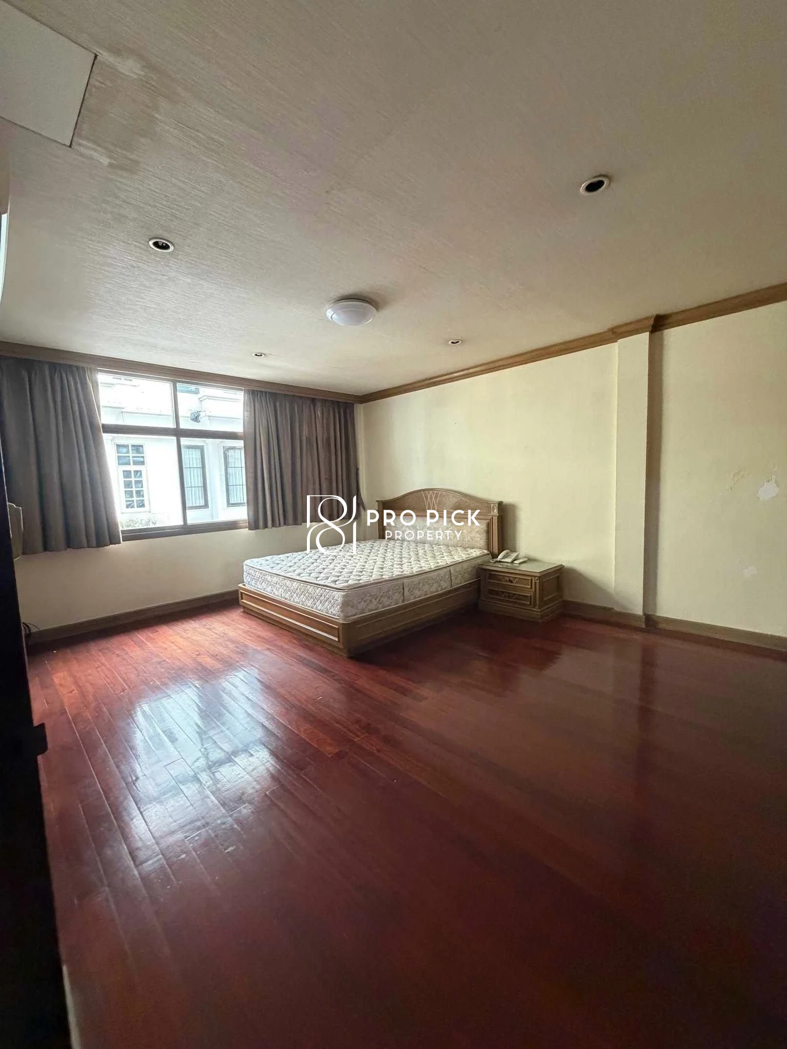 For Rent Townhouse Home Office BTS Phrom Phong Sukhumvit Watthana Bangkok PP-00798 more photos