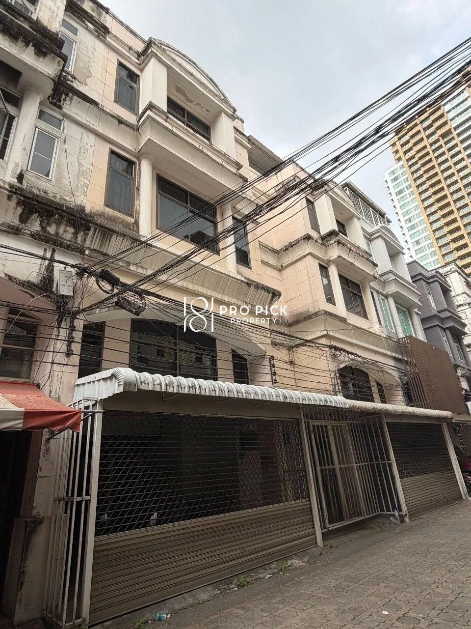 For Rent Townhouse Home Office BTS Phrom Phong Sukhumvit
