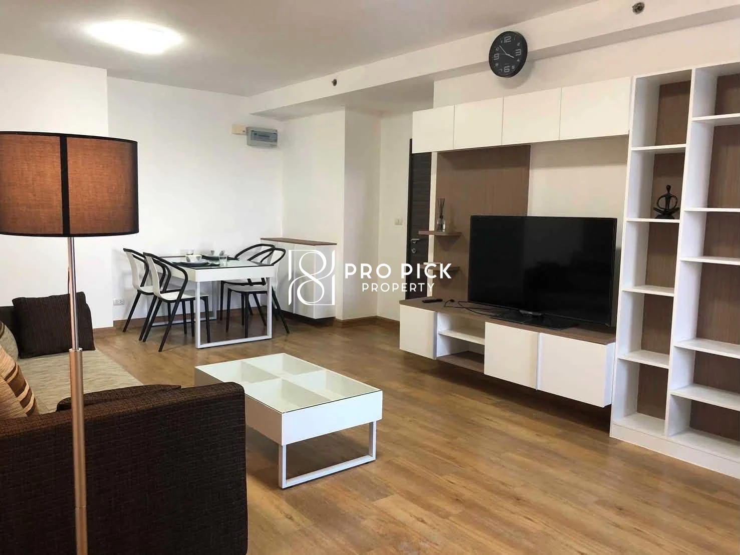 For Rent Condo Supalai Park Ekkamai - Thonglor 2 Bed 1 Bath BTS Ekkamai Sukhumvit Watthana Bangkok PP-00799
