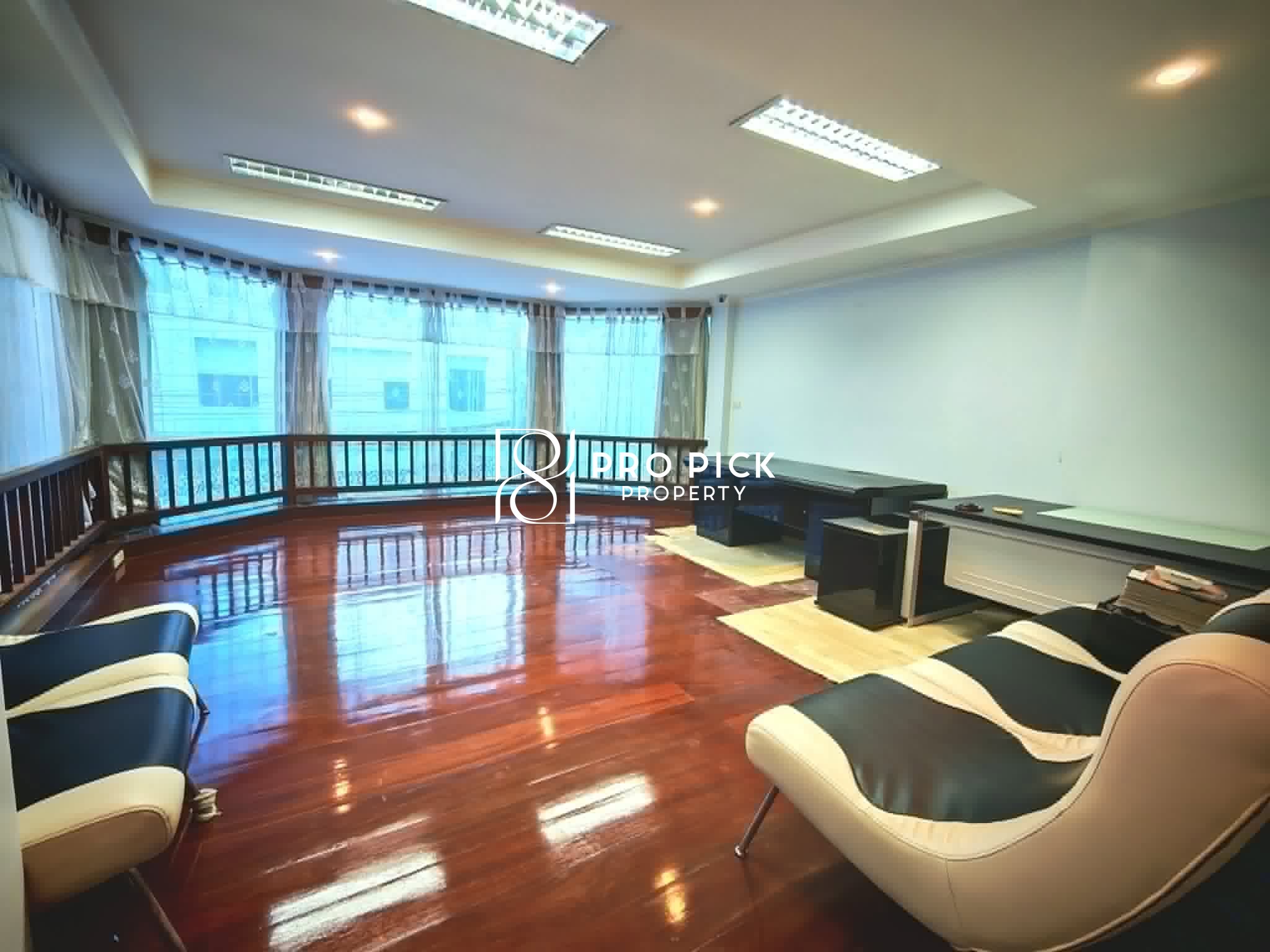 For Rent Home Office Sathorn Charoen Nakhon BTS Krung Thon Buri PP-00280 more photos