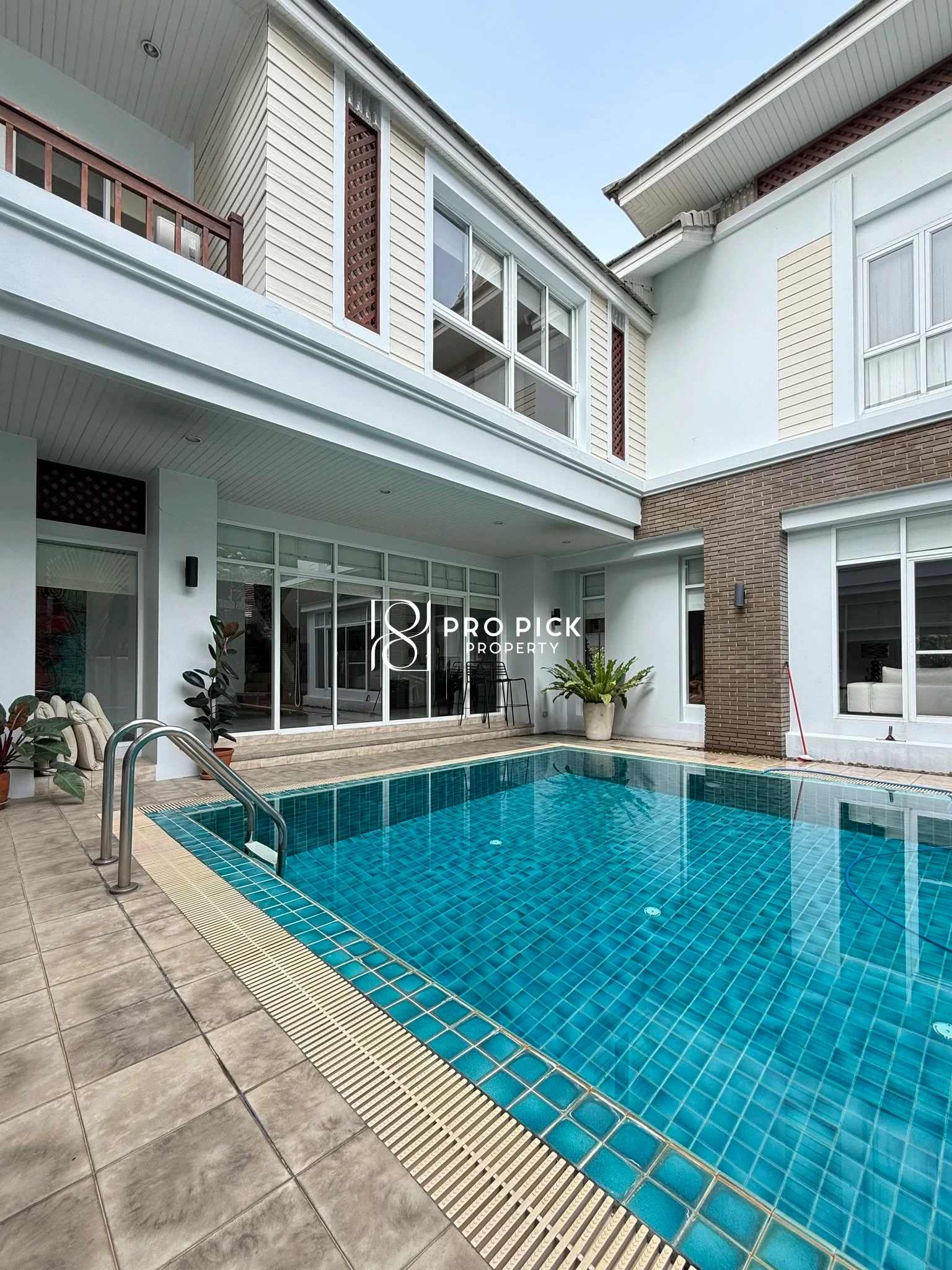 For Rent Detached House Pool Villa BTS Ekkamai Sukhumvit