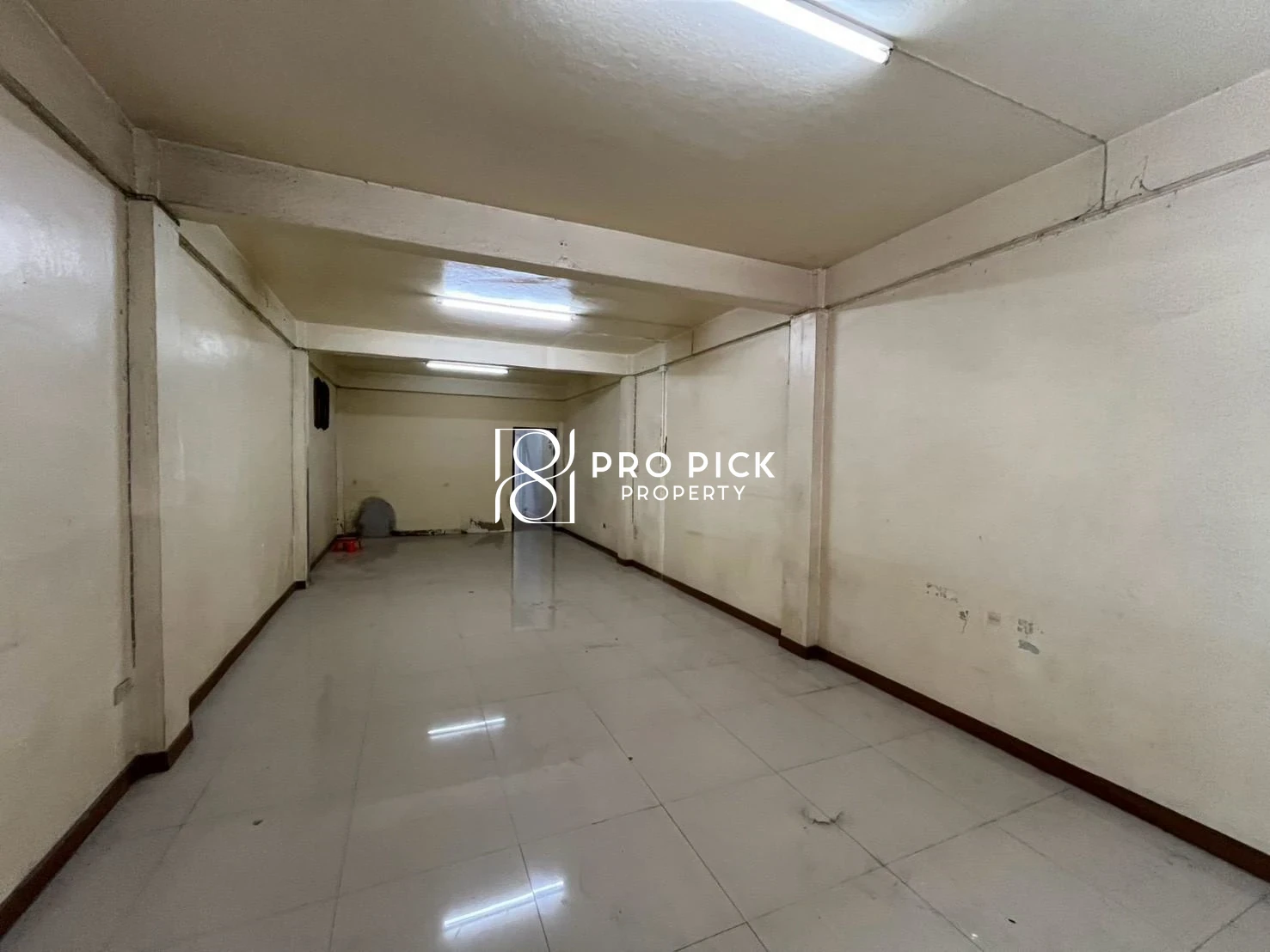For Rent Retail Spaces 50 sq.m. near BTS Phrom Phong Sukhumvit Khlong Toei Bangkok PP-00812 more photos